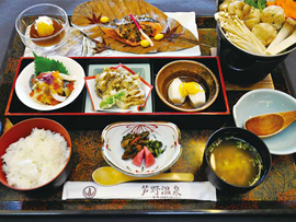 芦野温泉（昼食）